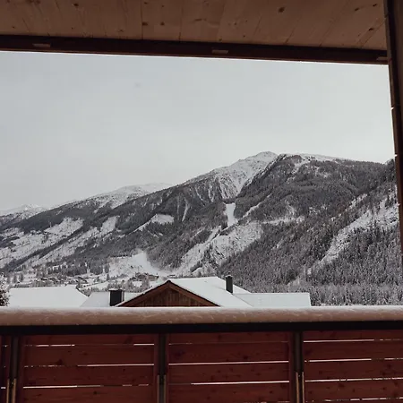 Chalet Col